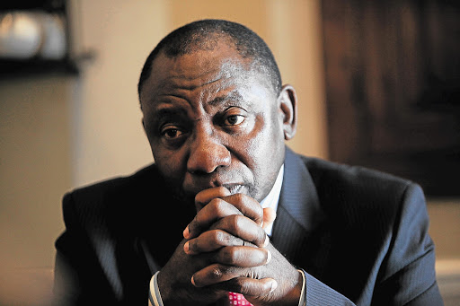 President Cyril Ramaphosa To Address The Nation Tonight On SA’s Covid-19 Response #Familymeeting ----> https://t.co/bSep69eFH4 #YouthVillage https://t.co/VAPlJE3ls1