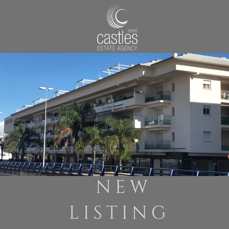 CastlesSC's tweet image. As new, fantastic 2 bedroom apartment located in the centre of the  popular beach-side location of Sabinillas. 
castlesestateagency.com/property/sabin…