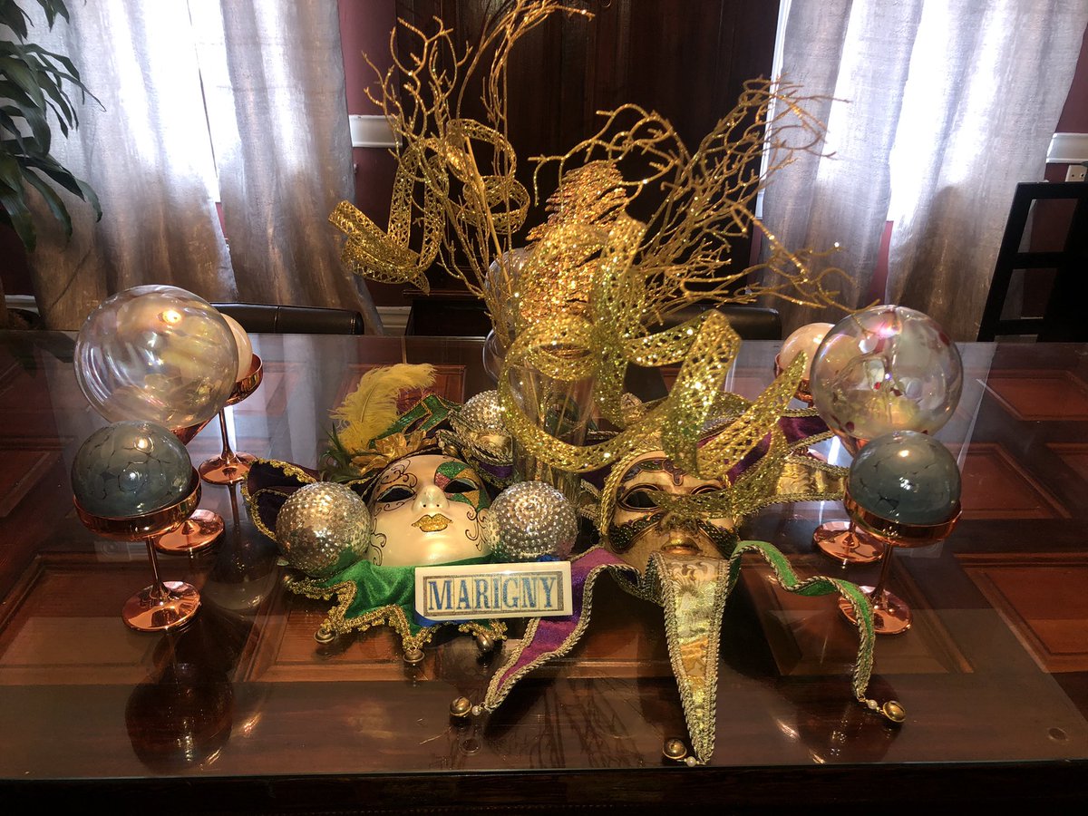 docmosho's tweet photo. In the midst of all this violence and savagery, I turn my gaze to beauty and joy — not to hide from reality, but to fortify my spirit for the challenges to come.  #CarnivalTime #MardiGras https://t.co/u9iDUPxfzj