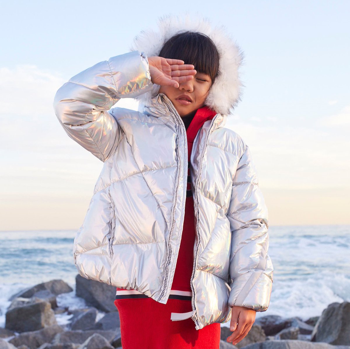 tuctuconline's tweet image. #TrendyTips Hoy apostamos por la parka plateada de Kiss Me: es muy calentita, combina fenomenal con todo y da mucha luz a nuestros peques. ✨
2as Rebajas ⚡ Hasta -50%

bit.ly/38wmG5m

#plumífero #plateado #child #invierno