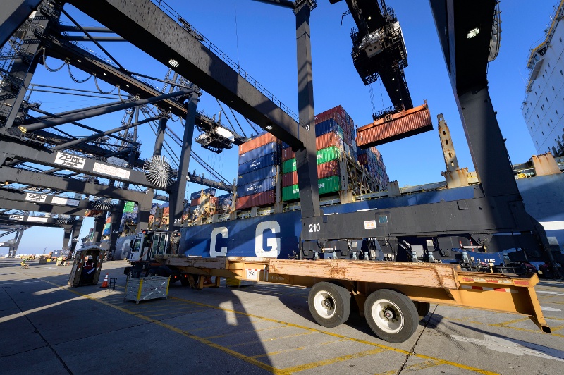 Port_Houston's tweet photo. More record-breaking news from Port Houston. On Friday, CMA CGM Bianca called Bayport Terminal, making 5,611 moves. This is a record-breaking number for Bayport Terminal, beating the previous record in June 2019 at 5,065 moves. #PortHOU #RecordBreakingNumbers #BayportOps https://t.co/uajr8tHp8s