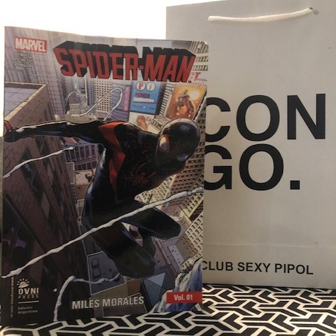 escuchocongo's tweet photo. Hoy, pleno lanzamiento de #ClubCongo, comunicamos esto que rompe todo 🔥 Sorteamos 1 @RokuLATAM  Spress + El Comic de Spiderman de #MilesMorales + una taza de Last of us. + lentes de sol de #AyNotDead 

🔥🔥UF🔥🔥
¡Suscribite hoy! Encontrá el link en el próximo tuit 💘 https://t.co/UOMkwPyBxz