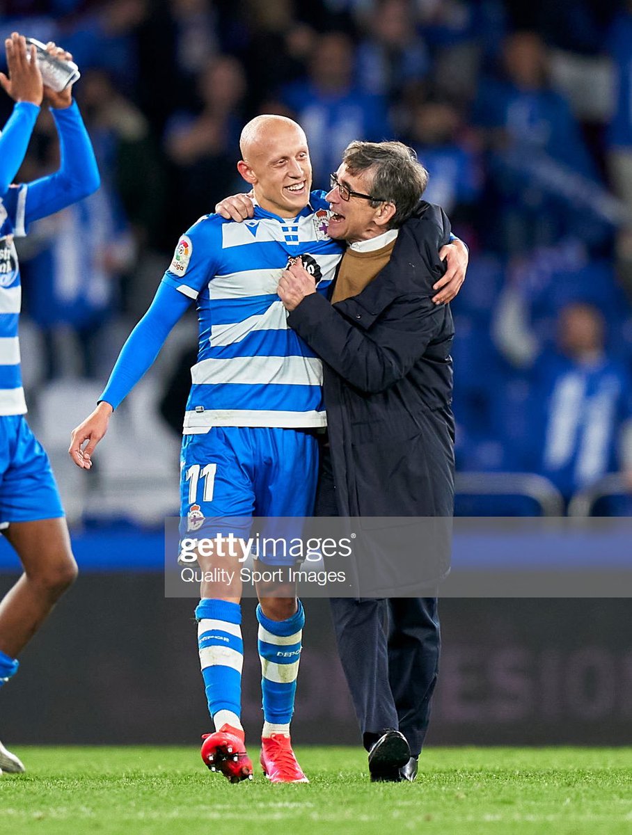 VictorMollejo7's tweet photo. Los que hemos tenido la suerte de conocerte sabemos que te dejarías la vida por tu Deportivo, y lo has hecho hasta el final. Mucha suerte mister y gracias por haberme dado la oportunidad de aprender tanto de ti. https://t.co/xvE3wtxE8j