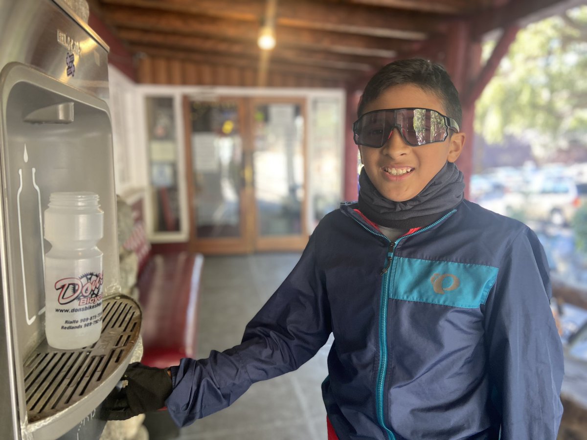 mnahuat909's tweet photo. My son Evans highest climb in the 6 months we started to ride, 6500 ft. To Mt Baldy Ski Lift. This past weekend. @FujiBikes @pearlizumi #RoadBike #Cycling #bboyEVAN @Strava https://t.co/zUhBHCNCHw