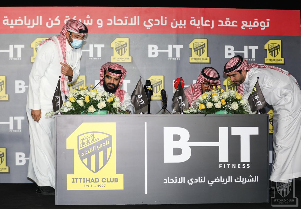 حفل توقيع عقد رعاية نادي الاتحاد مع شركة كن الرياضية 📸📝
#كن_نمر