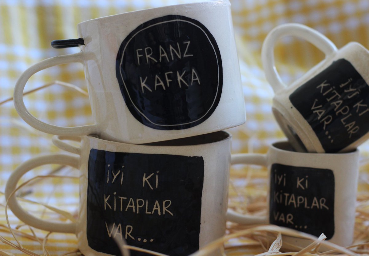 "Bence kitap okumak, aşık olmaktan veya seyahat etmekten aşağı kalan bir deneyim değildir." #JorgeLuisBorges

Fincan stoklarımız güncellendi! 🎉 Ürünlerimizi incelemek için: ty.gl/ecbyxn8h