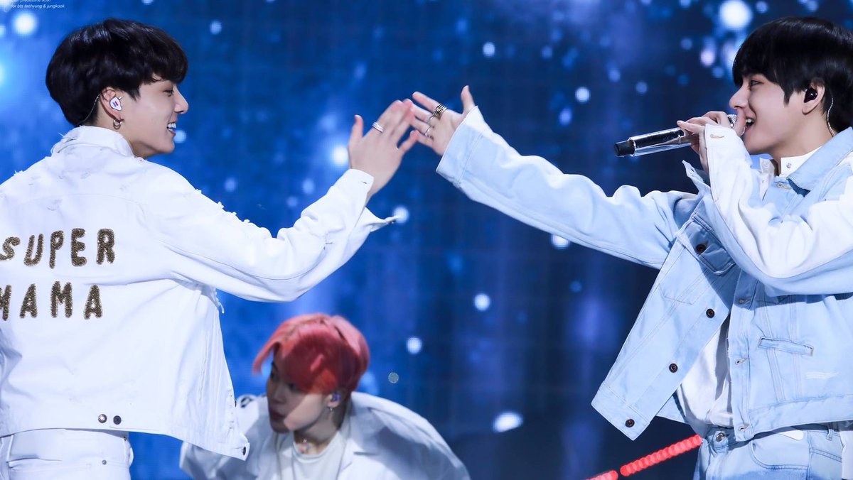 hourlyvkook's tweet photo. their smiles after jungkook did a finger heart to taehyung 🥺 https://t.co/kqjnhj7azF