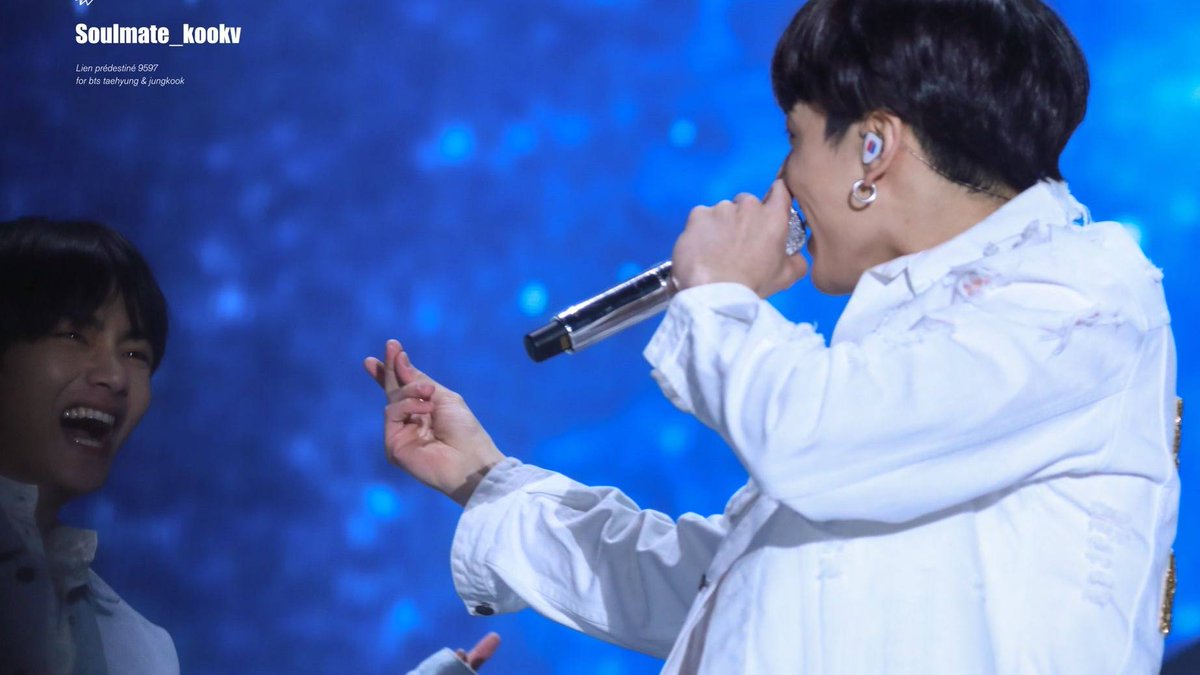 hourlyvkook's tweet photo. their smiles after jungkook did a finger heart to taehyung 🥺 https://t.co/kqjnhj7azF