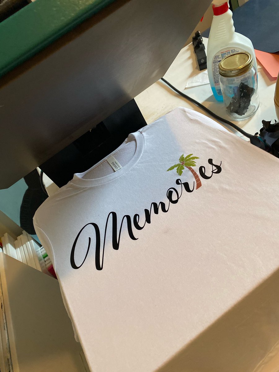 Tre_Goose's tweet photo. MemoriesApparel on Ig!!! https://t.co/oD01zSW9YN