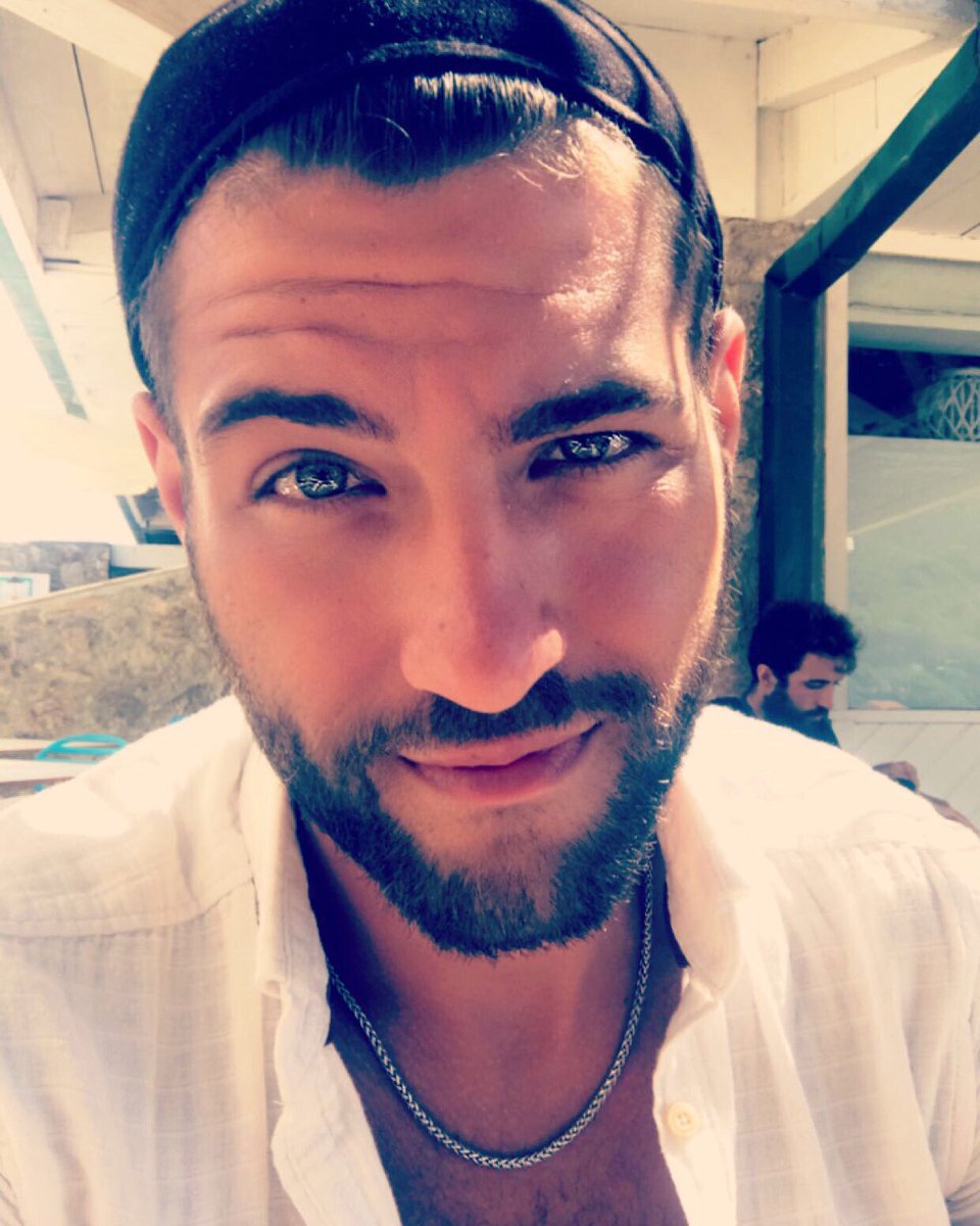 GianlucaManfra's tweet photo. #FuckWinter 🖕🏼❄️
#_wg #bestphoto #bestsnaps #clubsocial #ig_universal #igfotogram #gay #igscout #insta_crew #insta_shutter #instagold #instagramer #instagroove #instahub #instamillion #instapicture #gayboy #life #most_deserving #gayitalia #photoaday #photolocker #tagstagram https://t.co/K7sdvURdIF