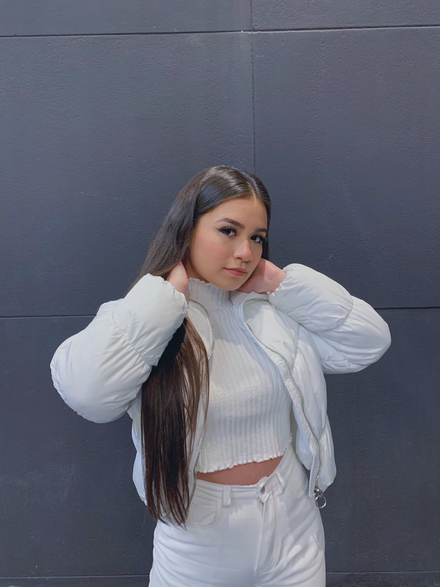 nanycosmetics's tweet photo. She wears Lashes Style #MIAMI
𝐍𝐀𝐍𝐘 Eyelashes by @nanyvalero
Visit to buy https://t.co/hCJCXAUt1m  
Our Magnetic Eyelashes are Easy to Use, install them yourself, it's time to forget the traditional way of installing eyelashes 3 pairs Reusable/ Tweezer / eyeliner only $15 #USA https://t.co/lszn1u02a2