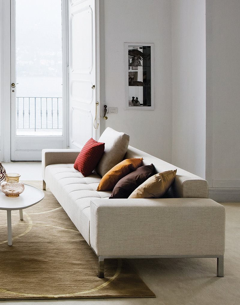 tragaluzmobilia's tweet image. Un sofá modular y con múltiples posibilidades que no pasa de moda... Diseño de Emaf Progetti 😉😊🔝
ow.ly/UPyQ50D54cY  #sofásdediseño #decoración