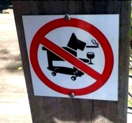 HeckinGoodDogs's tweet photo. I don't know who this dog is, but he looks like a lot of fun..... https://t.co/OZc0I9YdaA