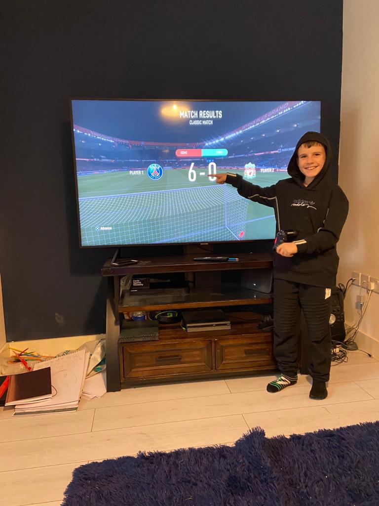 So our #sntfcbingo kicked off today Alfie, Oscar and Leo have already got their challenges done! However special mention to Alfie for wearing full kit 🔥⚽
