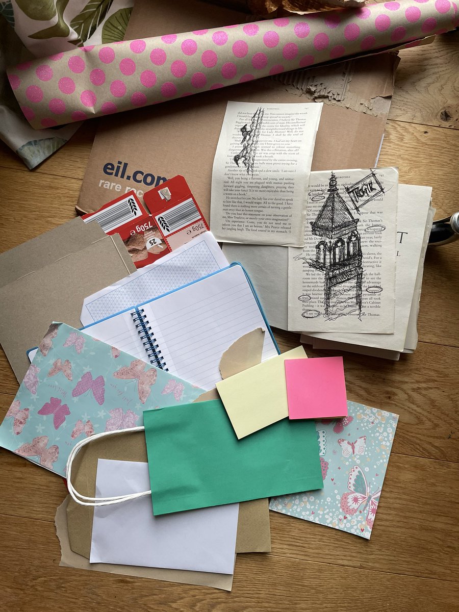littleMissArty1's tweet photo. Made some short films for my mini artists working from home. They can still make art in lockdown 💪🏼👩🏻🎨Who needs pretty palettes and fancy sketchbooks .....🤷🏻♀️ #creatingcolours #backgroundmaterials #experimenting #beingresourceful https://t.co/Huqk7C70U9
