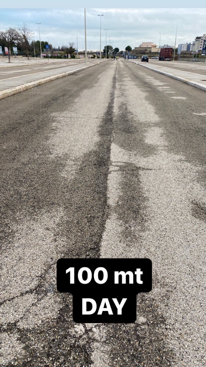 RinPiazz's tweet photo. Urban speed training.......
It’s not the same but I adapt to train!
Waiting to end of this periodo 💪🏼
#training #speedtraining #beactive #bepositive #bestrong #urbantraining https://t.co/kttCaRaB9G