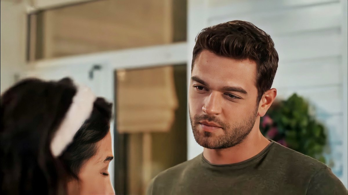Thread of Demir Erendil looking at Selin Sever as if he would eat her
