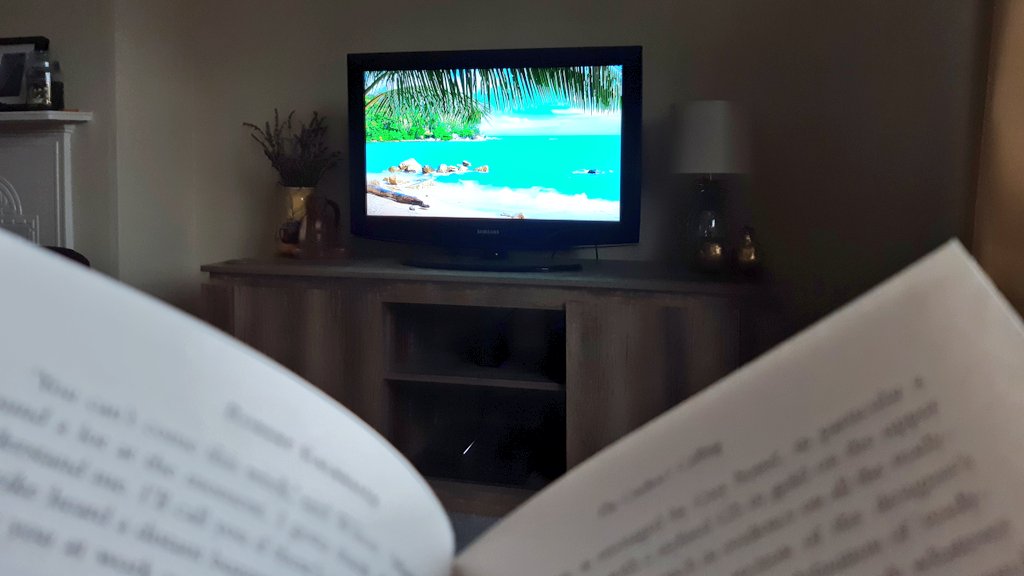 JazArdenBrown's tweet photo. Stick YouTube on the telly, search "Tropical Beach Ambience Thailand", begin your eight hour video, open up a good book and enjoy 🌴

#ReadingOnTheBeach #SunshineTherapy #Nature #SoothingSounds #BirdSong #Waves #TropicalVibes #Staycation #LockdownHacks https://t.co/50RGqEbUmY