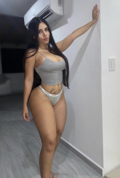 Haz click y suscríbete en mi página de onlyfans https://t.co/Y34WkBOHUG https://t.co/Mt7ugxJFVM