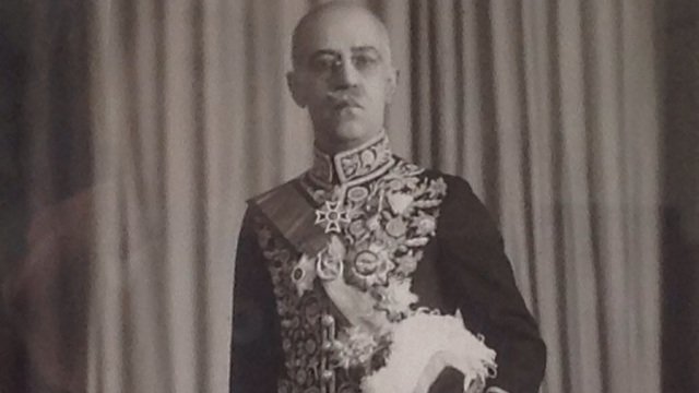 11/ In a letter to a friend who had asked about the significance of the Chinese revolution to Iran, Farrokh wrote: "My friend, now by reading my letter you will understand why I took the time to answer your questions...Note also that your country is in danger from...
