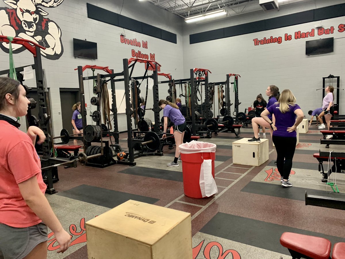 LadyElk_Vball's tweet photo. Today we did our Raven Day workout to honor Raven and her family! #RavenDay #CravinRaven #Blackbird #WOD #pinkandpurple 🏐💜💕 @BurlesonISD @CityofBurleson https://t.co/DdI5y6uJGK