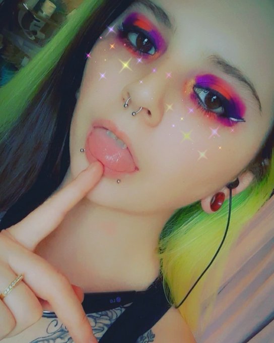 Yeah, I probably got a couple of screws up in my head loose But no worse than what's goin' on in your<a href="/tag/kisses"class="tags"><span>#kisses</span></a><a href="/tag/birthdaygirl"class="tags"><span>#birthdaygirl</span></a><a href="/tag/spoilme"class="tags"><span>#spoilme</span></a><a href="/tag/onlyfans"class="tags"><span>#onlyfans</span></a><a href="/tag/hap"class="tags"><span>#hap</span></a>