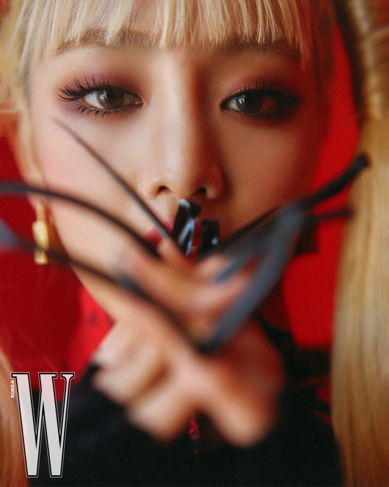 gidlefrance's tweet photo. ⎛📸⎠ 11.01.21 ⎸MAGAZINE

⤿ Les filles ont posé pour le magazine 'WKOREA' pour l'édition du mois de Janvier 2021! https://t.co/WIWhT5Wq0k