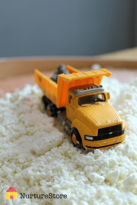 NurseryMonksdo1's tweet photo. Use your imagination and build a snow scene to play with! #HomemadeSnow #Nurturestore @MonksdownSchool @NurseryMonksdo1 https://t.co/RQRe48uZua