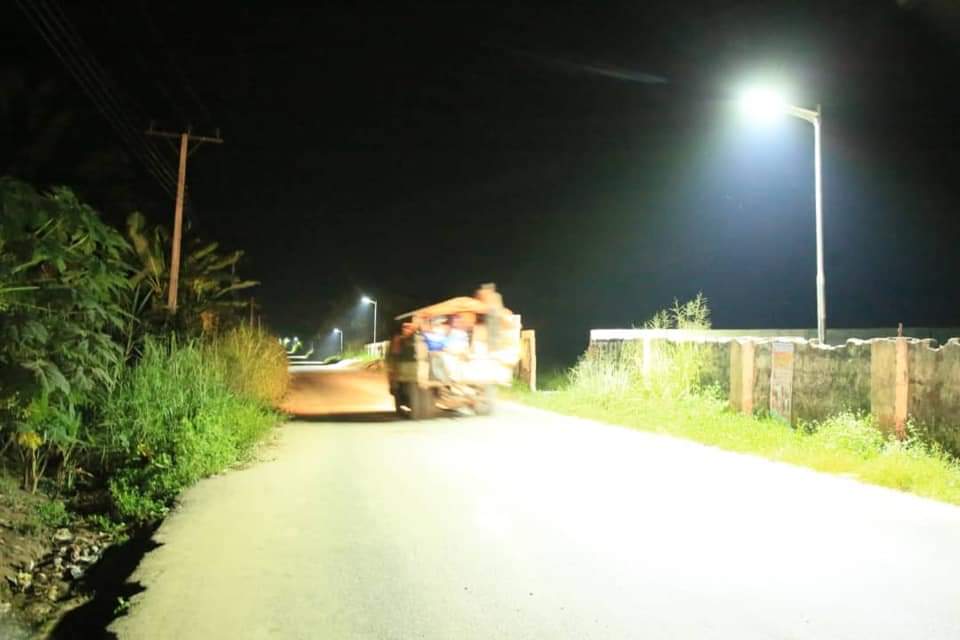 SOLAR STREET LIGHTS: EMONU-OROGUNInstallation of solar street lights in Emonu-Orogun, Ughelli North Local Government Area of Delta State.