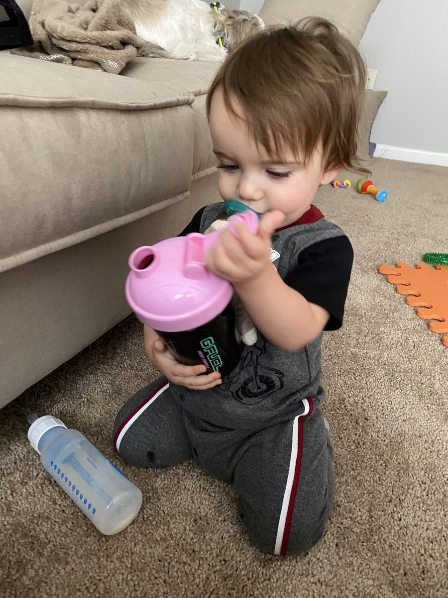 lopes1126's tweet photo. Someone’s ready to trade in his bottle for something that tastes better....@GFuelEnergy #gfuel #kade #lifeofkade https://t.co/Gw9TPT1b3n