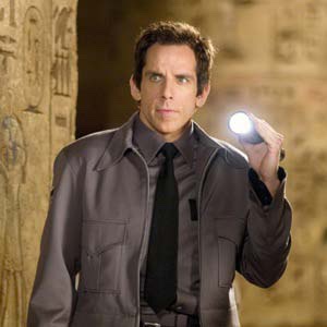 NMfansonly's tweet photo. Who would win??
#larrydaley #paulblart #nightatthemuseum https://t.co/9AcYiU8XVP