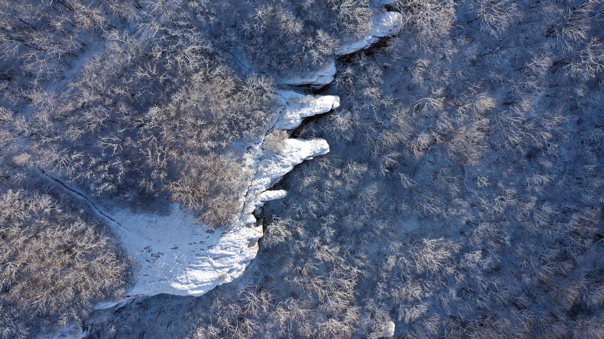 RRecupa's tweet photo. On continue et on plonge sur les bords de la falaise de Baulme-la-Roche !
❄️
❄️
❄️
❄️
#drone #dji #dronephotography #drones #photography #bourgogne #dronelife #trees #mavic2pro #nature #cliff #aerialphotography #djiglobal #snow #pics #winter #igersbourgogne #terresdauxois https://t.co/98vwYl8xVT