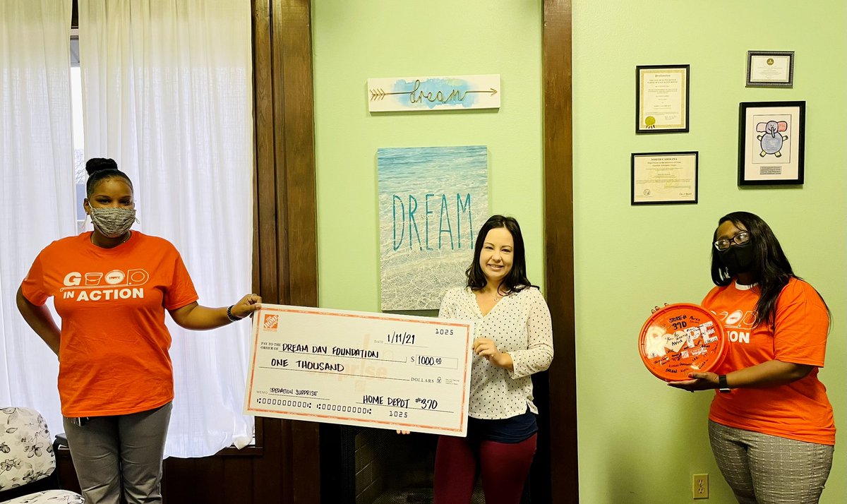 #operationsurprise this morning <a href="/DreamDayFdn/">Dream Day Foundation</a> #GoodinAction <a href="/HomeDepotFound/">The Home Depot Foundation</a> Thank you all for always partnering with <a href="/HomeDepot/">The Home Depot</a>!!! <a href="/VeronicaJno/">VeronicaJB THD Store 370</a>