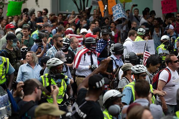 One of my first assignments for  @hrw when I moved from  #NYC to  #WashingtonDC was to cover the "Unite the Right 2" rally in August 2018 at Lafayette Square.  https://www.hrw.org/news/2018/08/14/white-supremacists-see-friend-trump