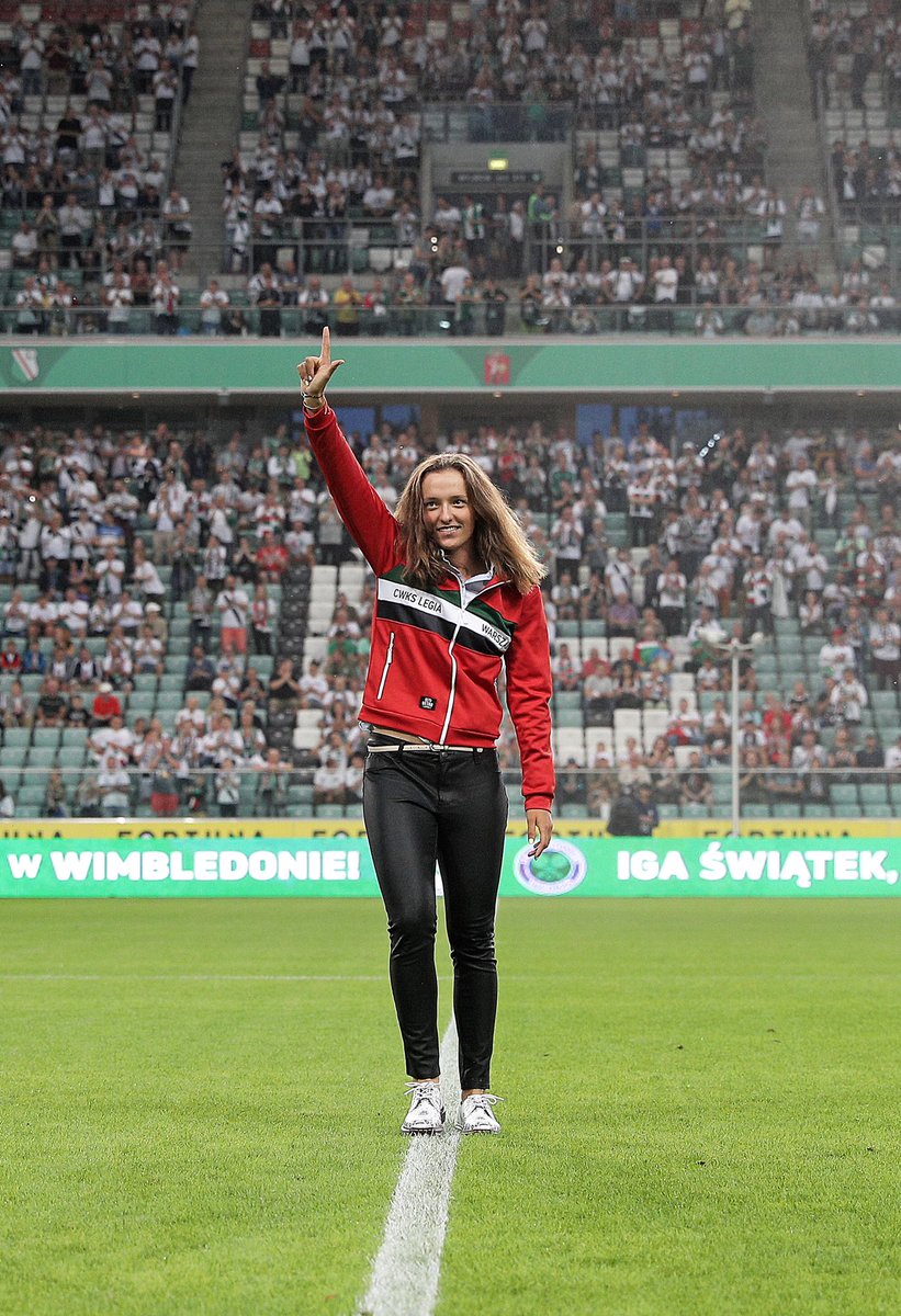 LegiaTennis's tweet photo. Wielkie gratulacje dla @iga_swiatek za zajęcie II miejsca w plebiscycie „przeglądu sportowego” na Sportowca Roku! Piękne wyróżnienie i motywacja dla młodych adeptów tenisa! Gratulacje od całego LTS🎾‼️💥#igaswiatek #tennis #legiawarszawa #legia #LTS #legiatenis https://t.co/KIvQducXDw