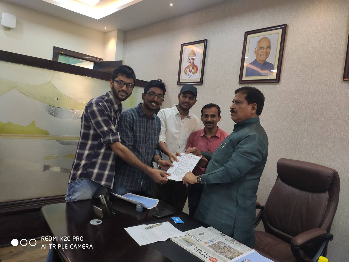 @BelagaviRailway @PiyushGoyal @SureshAngadi_ Yes we had met him regarding this new line nd also extension of dwd Mysore train till #Belagavi nd intercity train #Belagavi to #Bangaluru.