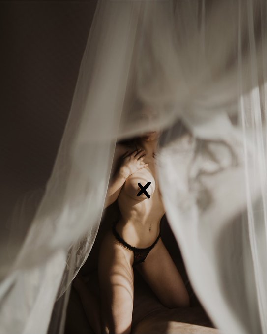 this whole set is exclusive to my only fans page ☁️🤍 it&rsquo;s 50% off right now! https://t.co/224cXpQNQQ 📸<a href="/tag/booty"class="tags"><span>#booty</span></a><a href="/tag/sexy"class="tags"><span>#sexy</span></a><a href="/tag/ass"class="tags"><span>#ass</span></a><a href="/tag/l4l"class="tags"><span>#l4l</span></a><a href="/tag/amateur"class="tags"><span>#amateur</span></a><a href="/tag/egirls"class="tags"><span>#egirls</span></a><a href="/tag/phworthy"class="tags"><span>#phworthy</span></a>