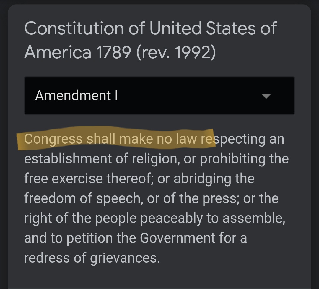 GeeBee1989's tweet photo. @DonaldJTrumpJr First Amendment doesn't apply to Twitter ya dumbass. If you actually read it, you'd know that. Here....I even highlighted the important part. https://t.co/f3QbJT81m1
