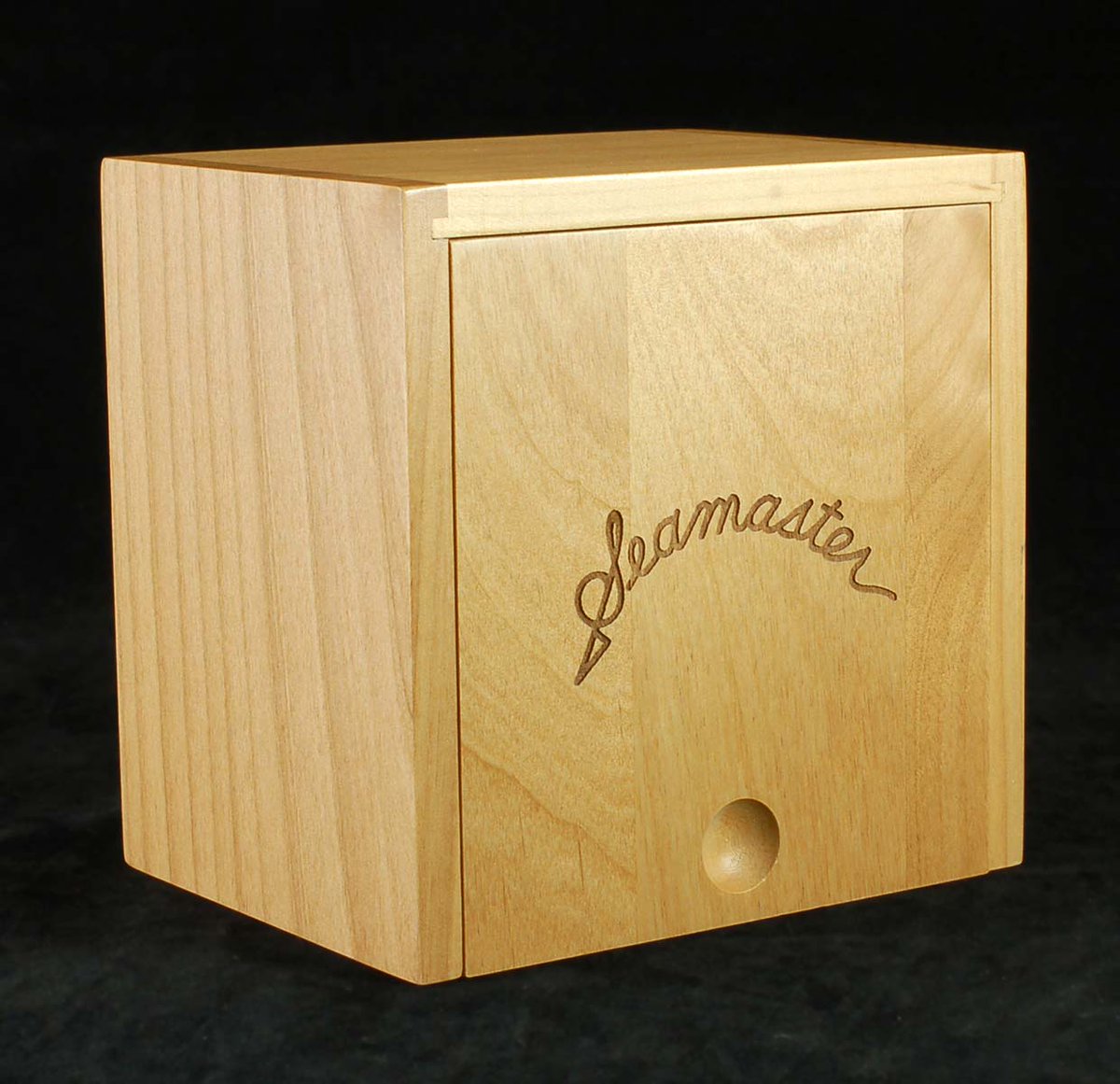 swmoris's tweet image. Only you can decide what’s right for your product, but make sure to consider custom packaging from WDI! See more of what we have done at: wdi-retailpackaging.com/product-galler….  #ProductPackaging #PromoPackaging #SpecialtyPackaging #WoodBoxes #WoodComponents 3/3