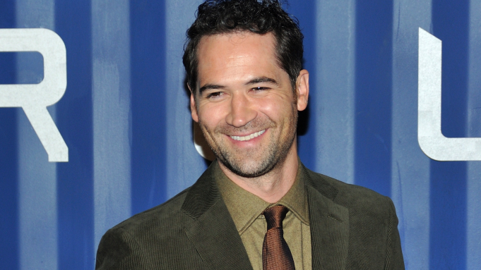 Connellybooks's tweet photo. ANNOUNCEMENT: The Lincoln Lawyer TV Show Is Coming To Netflix!

Starring Manuel Garcia-Rulfo as Mickey Haller. The first season will be based on The Brass Verdict. Read more details and get Michael's comments here: https://t.co/F9pvx9bLZd https://t.co/7gY7qrzXqB