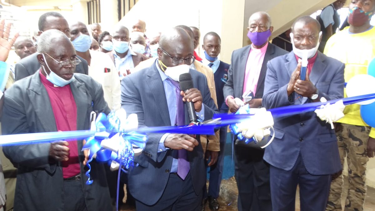 asekamiradi's tweet photo. Today I commissioned a 9- class storey building  at Eshibinga Secondary School,Kisa East ward .
6 classes being under @KhwiseroC  and 3 being under Friends of the School.
Previously upto 70 Students have been sharing a classroom,the new Classrooms will alleviate the problem. https://t.co/ut6f2uSPVo