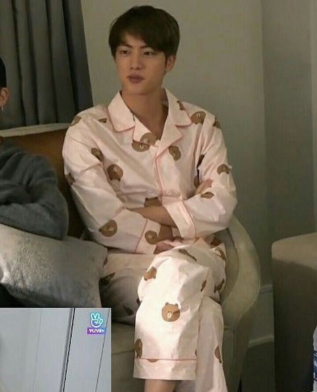 How can he look so handsome