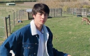 How can he look so handsome