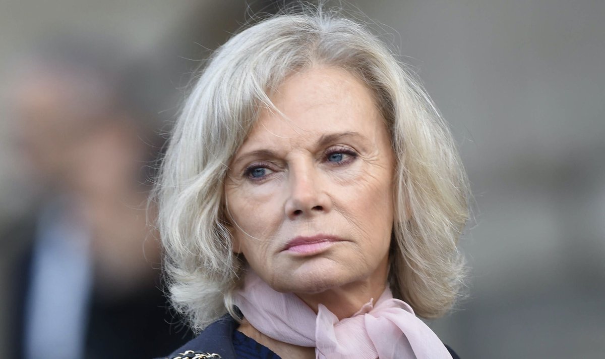 patrick_edery's tweet photo. France🇫🇷:
-L'ami du milliardaire vautour Soros est président de la Cour des comptes
-L'amie du pédo-criminel Duhamel est présidente de la commission sur les violences sexuelles faites aux enfants
Moscovici, Guigou avec Kouchner sont membres du Conseil du think tank de #Soros:ECFR https://t.co/vSq48N3GyS