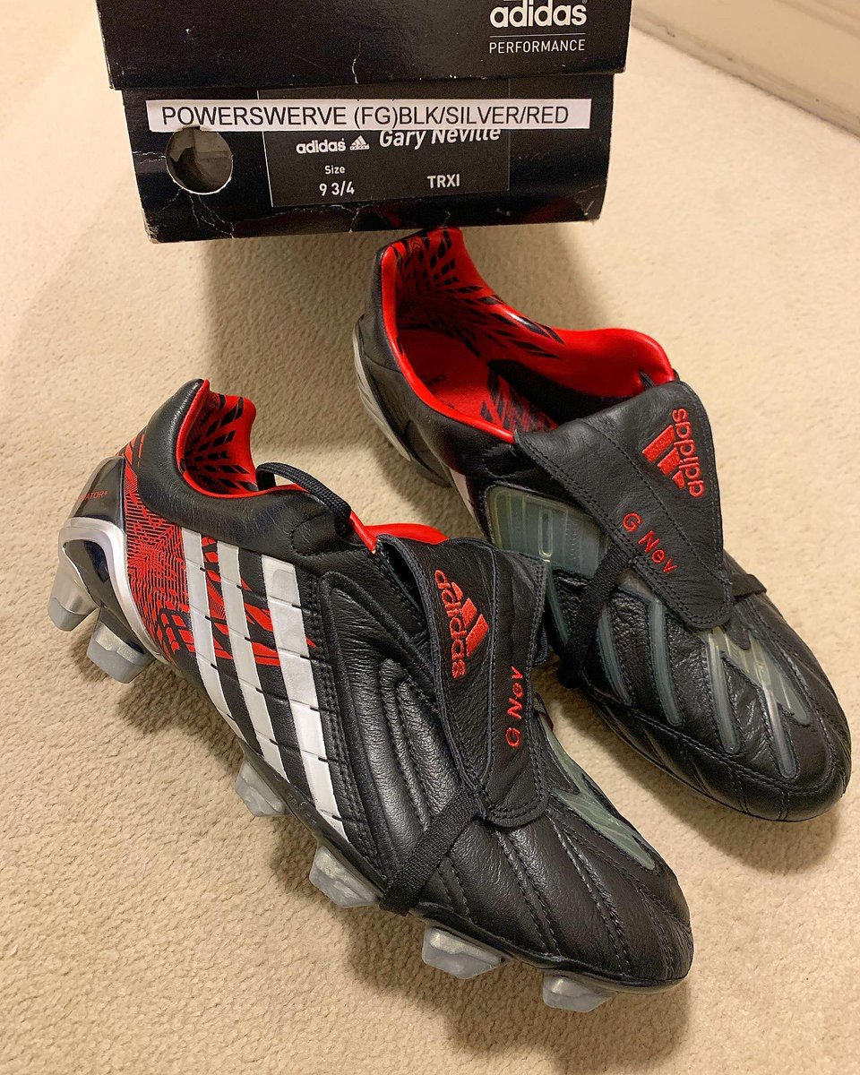 Ace_InThePlace's tweet photo. @GNev2 I’m a massive United fan and boot collecter. Just picked up these which im guessing were issued to you but never worn. I’ll donate £250 to any charity of your choice if you’d be willing to sign them for me. 🙏🏼🙏🏼🙏🏼 RT 🙏🏼 https://t.co/3NtK6boj9a