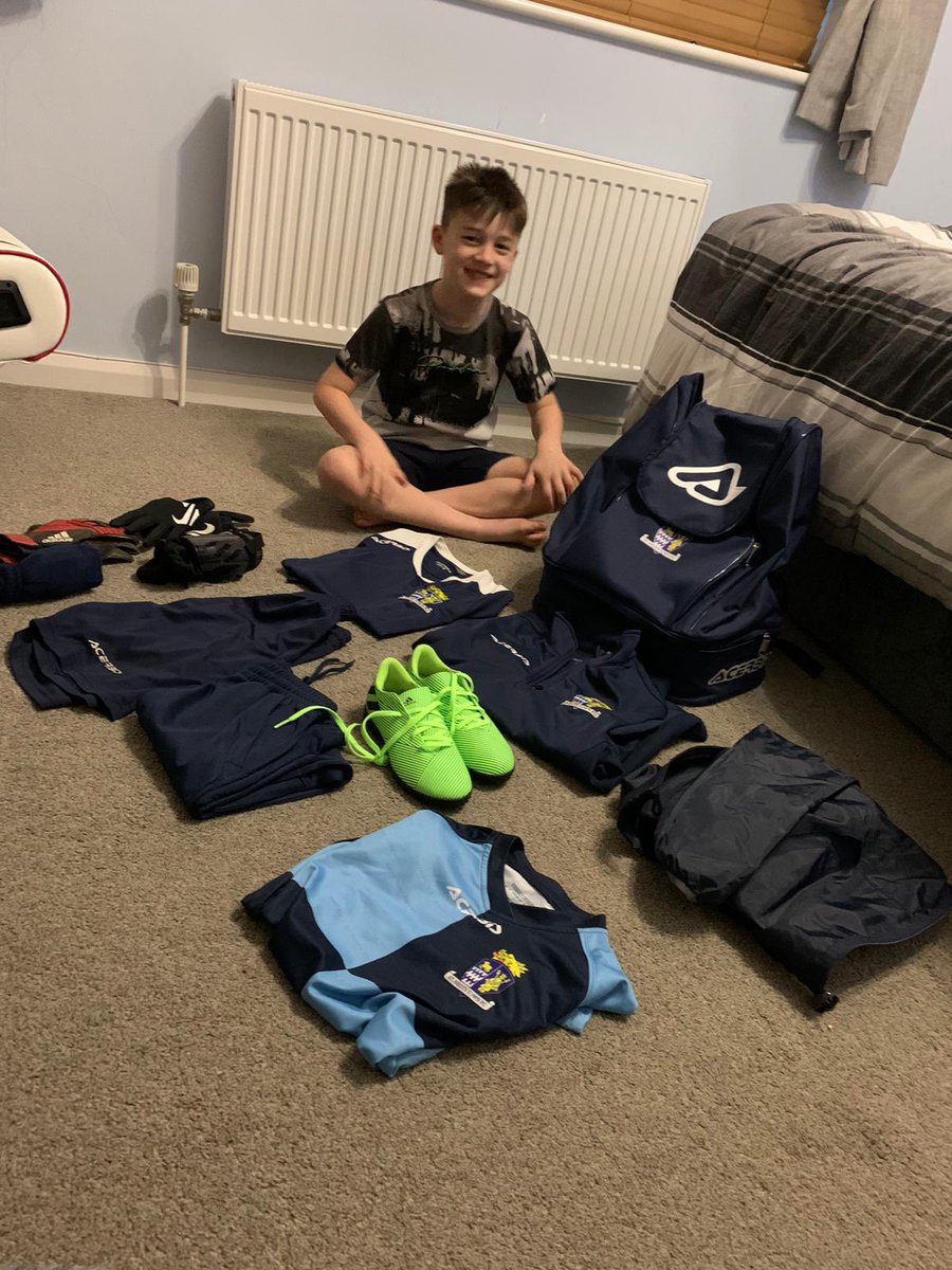 #sntfcbingo kicked off with number 14 today and Riley’s off to a flyer. Riley’s number 14 was to organise his kit bag... great work! #grassroots