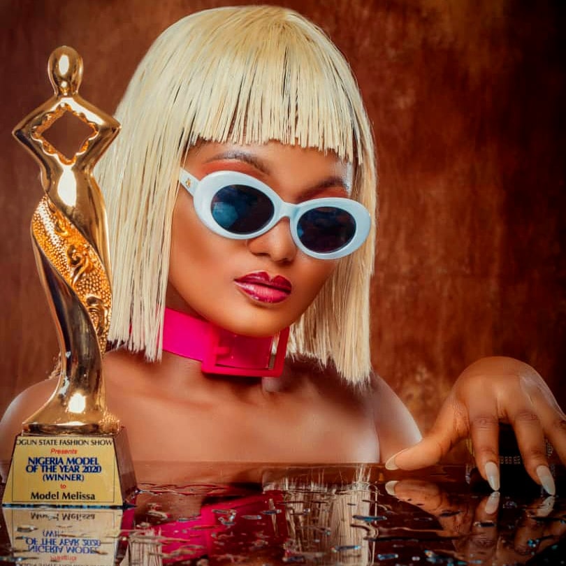 IAmkaydav's tweet photo. Meet Model @quin_lissa1 The Winner Of Nigeria Model Of The Year 2020.
.
Photographer @maxbeat_factory
.
Host @ogunstatefashionshow
.
Official host @kaydavmodels
.
#modeloftheyear2020 #modeloftheyearcontest #kaydavmodels #modeloftheyear https://t.co/1dV4CltXP8