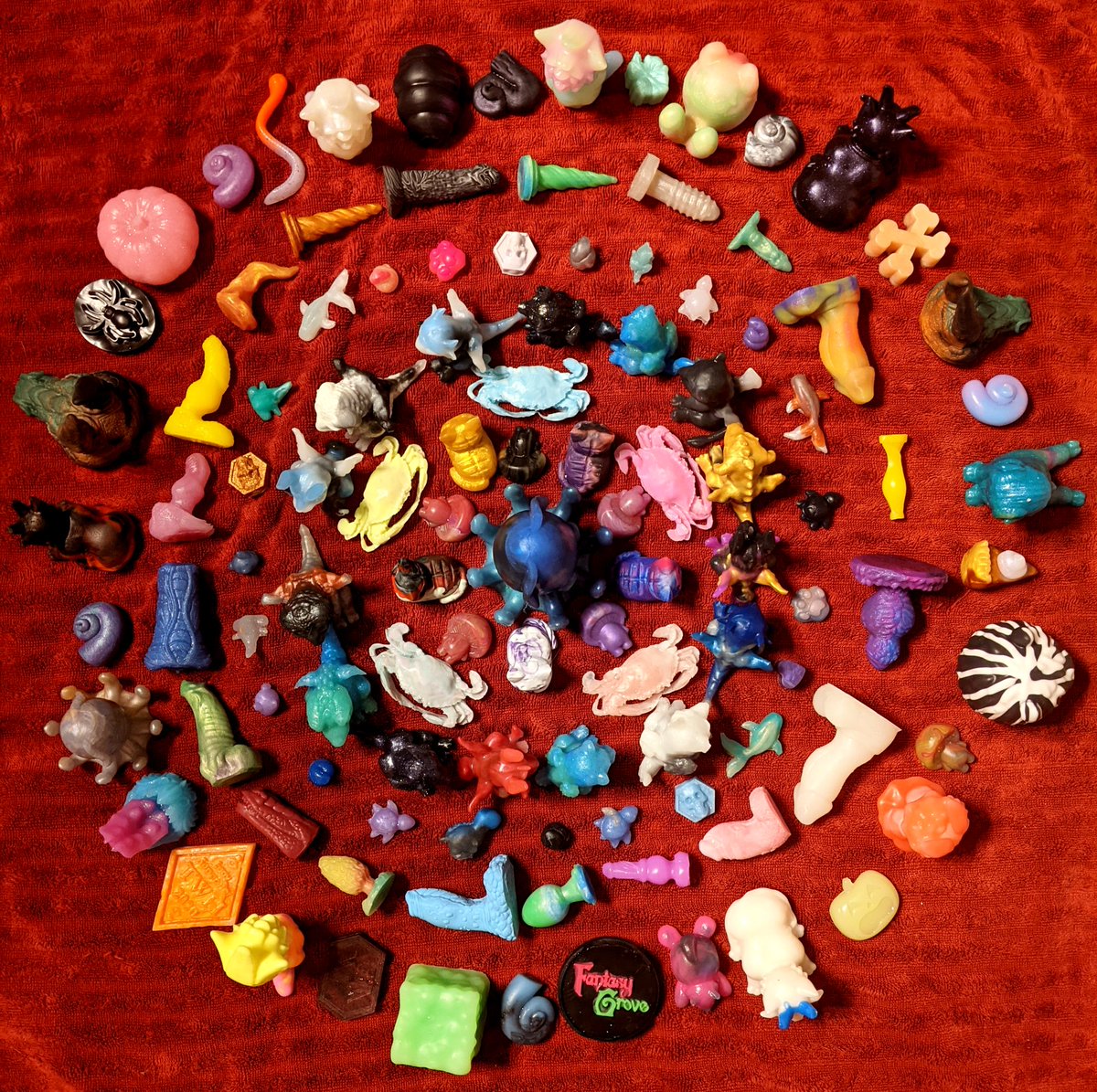 Rizu_Goblin's tweet photo. Squish collection! @WyvernsVault @squishy_toys @Kudu_Voodoo @MonsterSmashToy @GelatinousC @GroveFantasy @__Geiger @Neotori_Toys @BrattybattyS @XenocatArtifact @ppsculptors @MadeToWere @DreadTheEmpire @PleasureForge @LootCaveToys @_CFToy @Lust_Arts @strangebedfella @HodgePodgeEnt https://t.co/Wvp3ghAUgu