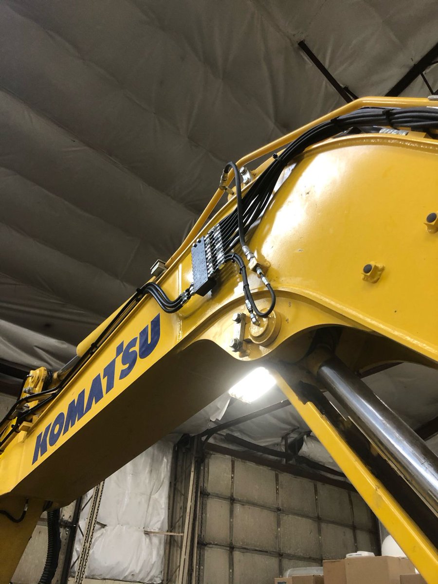 The G-Mini Pump is a match made in heaven for small-scale applications - like this #Komatsu! 

Picture Credit: Jared Johnson