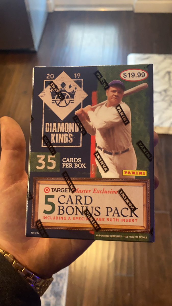 GIVEAWAY!!! 🔥🚨🔥🚨Sealed blaster of Diamond Kings!!! Like,RT and Tag 2 friends who would want to win this!!! Good luck!!! Must have some interaction on your twitter not just endless giveaways please!!!! <a href="/sports_sell/">@SPORTS_SΞLL</a> <a href="/Hobby_Connect/">Hobby Connection(Colton)</a> <a href="/HobbyConnector/">The Hobby Connector ™</a> @HiveCards
